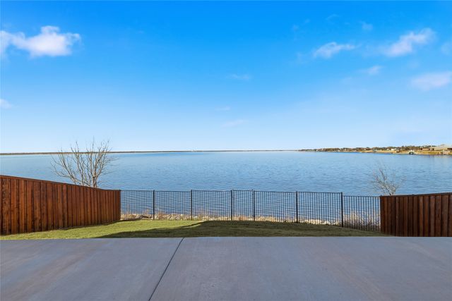 18023 Lake Ray Hubbard Drive, Forney, TX 75126
