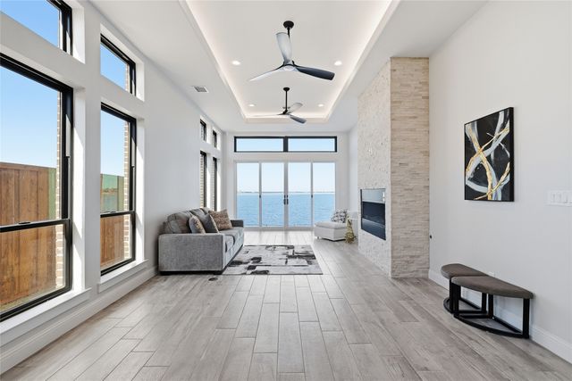 18023 Lake Ray Hubbard Drive, Forney, TX 75126