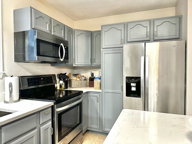 47-49 Botolph St 49, Quincy, MA 02171