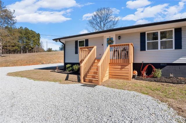 80 Hand Road, Bowdon, GA 30108