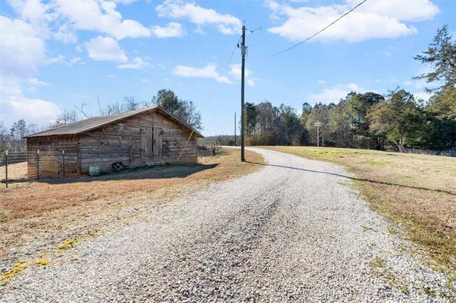 80 Hand Road, Bowdon, GA 30108