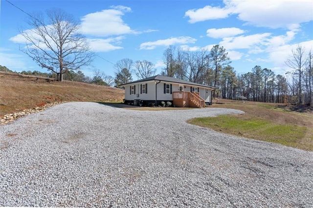 80 Hand Road, Bowdon, GA 30108