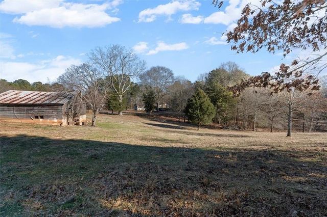 80 Hand Road, Bowdon, GA 30108