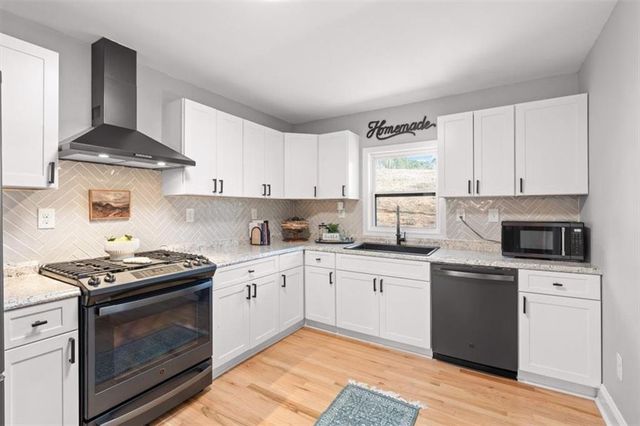 80 Hand Road, Bowdon, GA 30108