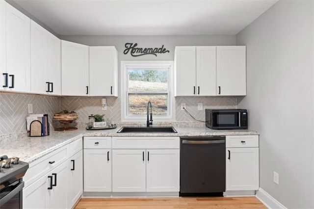 80 Hand Road, Bowdon, GA 30108