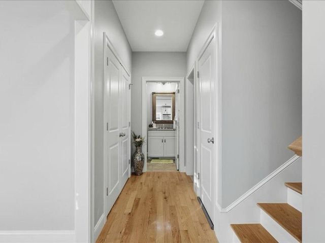 02 Aspen Dr, Pelham, NH 03076