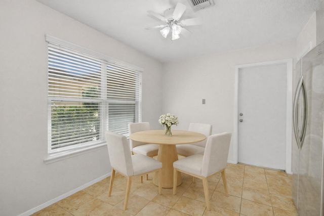 16739 Selder Drive, Friendswood, TX 77546