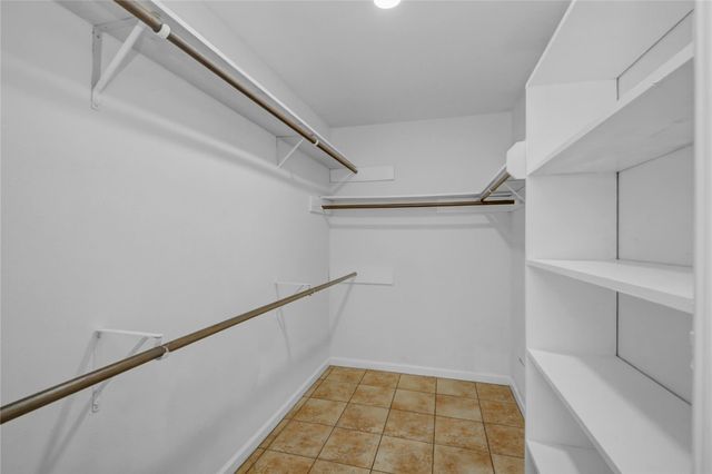 16739 Selder Drive, Friendswood, TX 77546