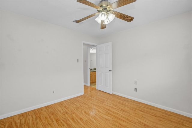 16739 Selder Drive, Friendswood, TX 77546