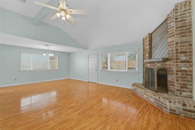 16739 Selder Drive, Friendswood, TX 77546