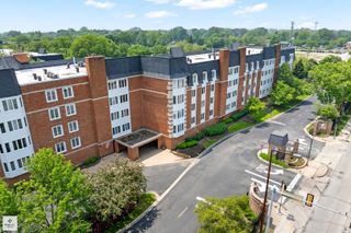 50 LAKE Boulevard 632, Buffalo Grove, IL 60089