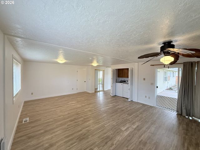 13418 Ne 116TH St, Brush Prairie, WA 98606