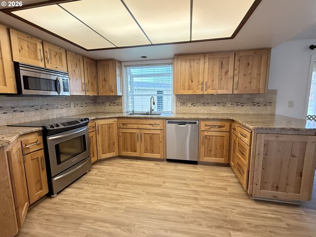 13418 Ne 116TH St, Brush Prairie, WA 98606