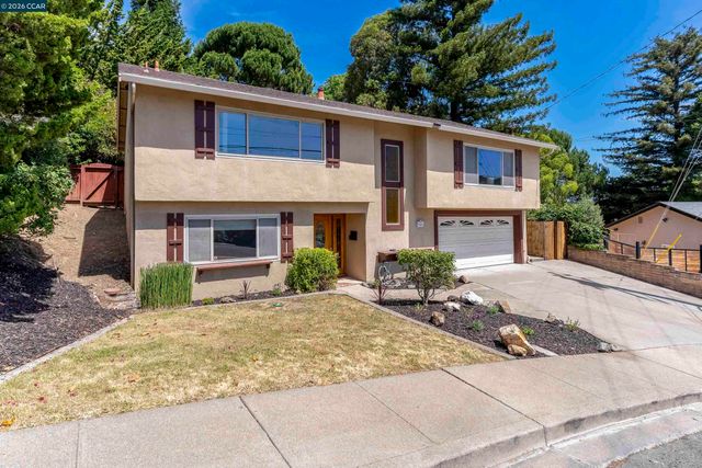 2081 Hoke Dr, Pinole, CA 94564