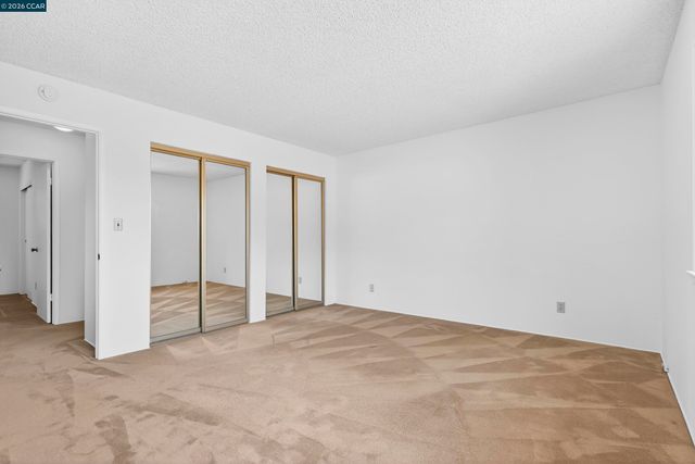 2081 Hoke Dr, Pinole, CA 94564