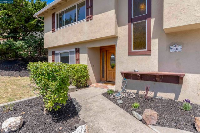 2081 Hoke Dr, Pinole, CA 94564