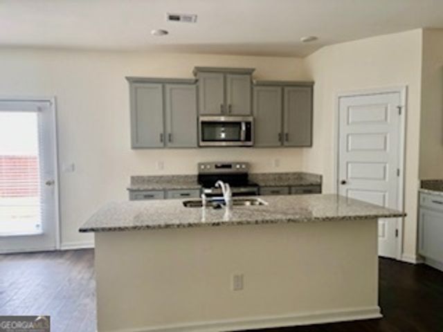 11899 Conrad Circle, Hampton, GA 30228