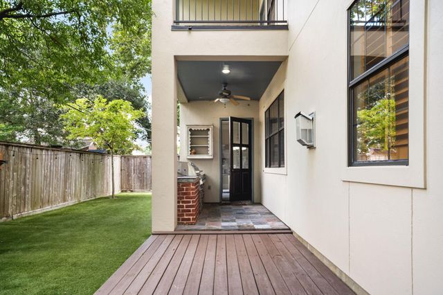 1013 Mulberry Lane, Bellaire, TX 77401