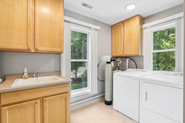 481 Mill STREET, Fontana, WI 53125