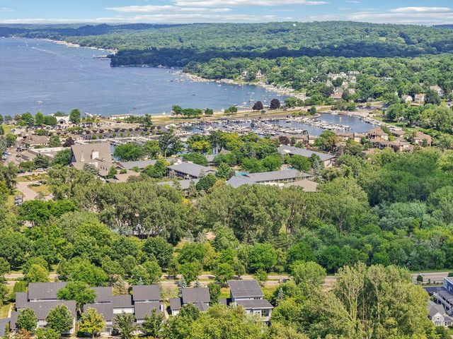 481 Mill STREET, Fontana, WI 53125