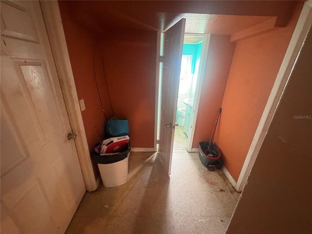 2330 AZALEA COURT, Lakeland, FL 33815