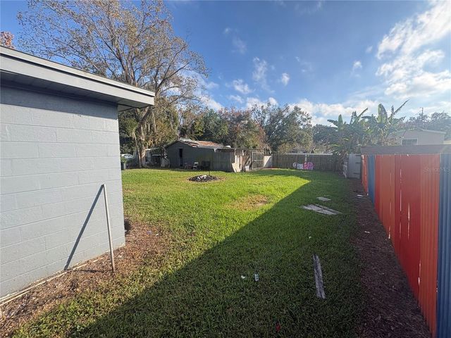 2330 AZALEA COURT, Lakeland, FL 33815