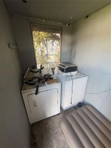 2330 AZALEA COURT, Lakeland, FL 33815