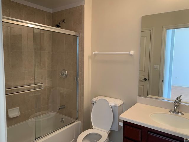 101 Pointe Drive 109, Northbrook, IL 60062