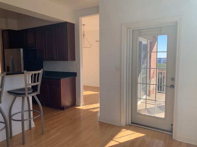 101 Pointe Drive 109, Northbrook, IL 60062