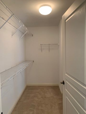 101 Pointe Drive 109, Northbrook, IL 60062