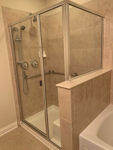 101 Pointe Drive 109, Northbrook, IL 60062