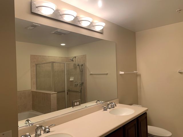 101 Pointe Drive 109, Northbrook, IL 60062