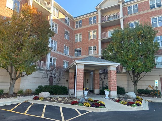 101 Pointe Drive 109, Northbrook, IL 60062