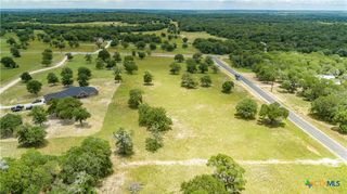 000 Settlement Way, Luling, TX 78648