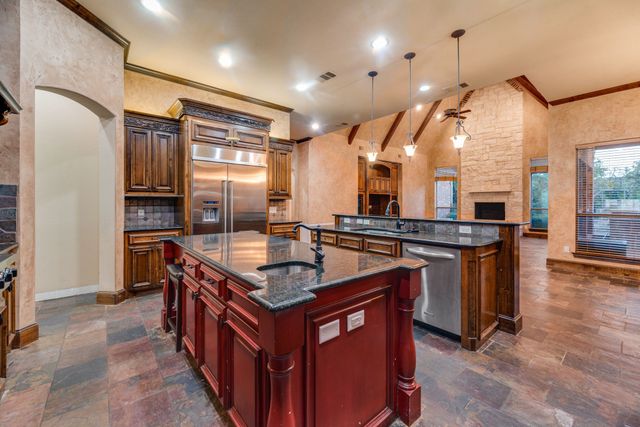 685 Knob Hill Court, Argyle, TX 76226