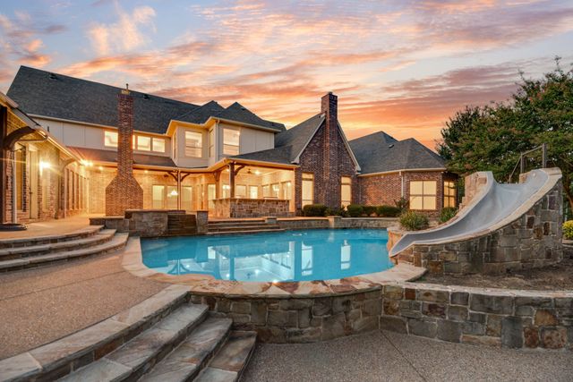 685 Knob Hill Court, Argyle, TX 76226