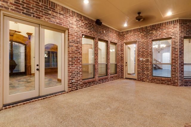 685 Knob Hill Court, Argyle, TX 76226
