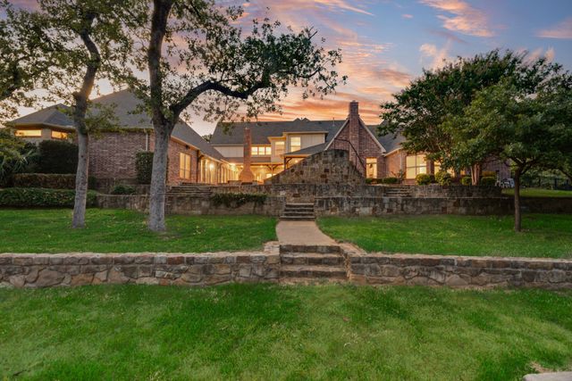 685 Knob Hill Court, Argyle, TX 76226