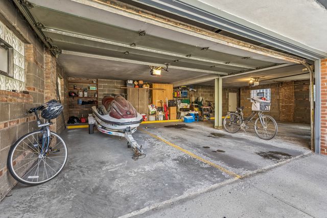 912 Hinman Avenue 2W, Evanston, IL 60202