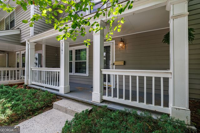 2761 Farmstead Road SE, Smyrna, GA 30080