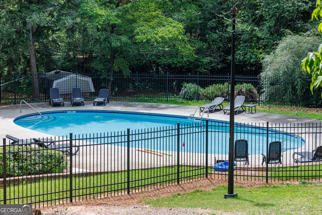 2761 Farmstead Road SE, Smyrna, GA 30080