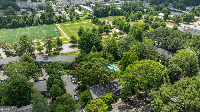 2761 Farmstead Road SE, Smyrna, GA 30080