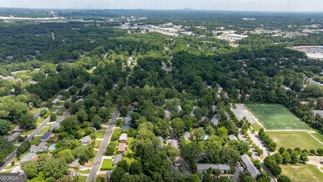 2761 Farmstead Road SE, Smyrna, GA 30080