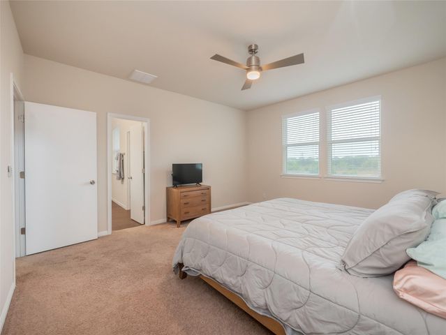 304 La Escalera DR, Leander, TX 78641