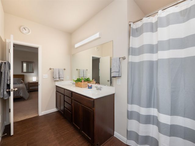 304 La Escalera DR, Leander, TX 78641