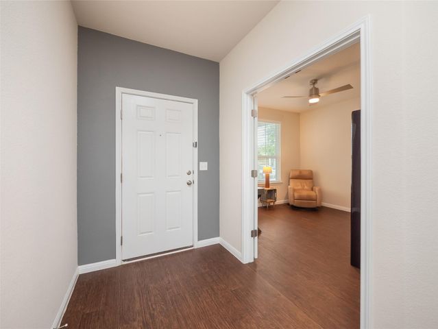 304 La Escalera DR, Leander, TX 78641