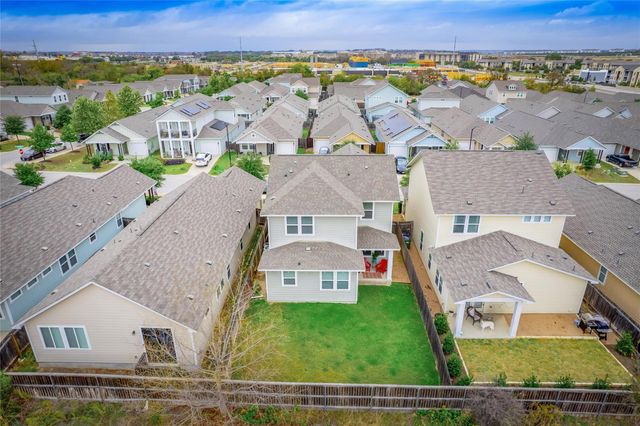 304 La Escalera DR, Leander, TX 78641