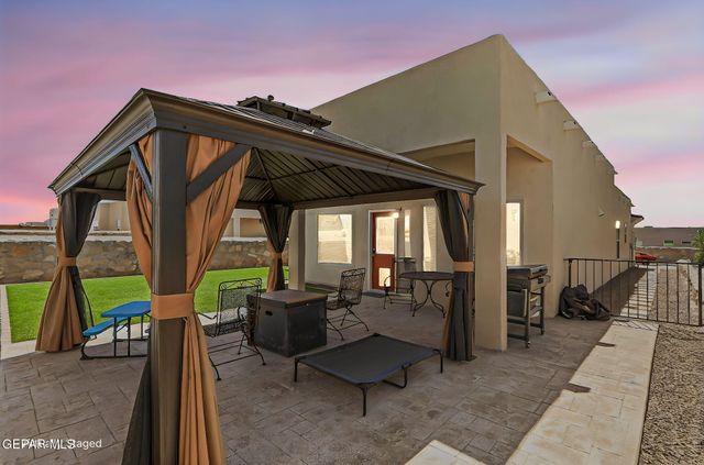 776 Paseo Dulce Avenue, Horizon City, TX 79928
