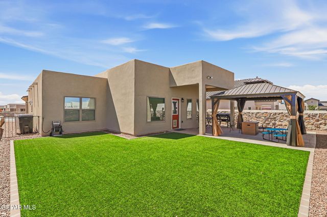 776 Paseo Dulce Avenue, Horizon City, TX 79928