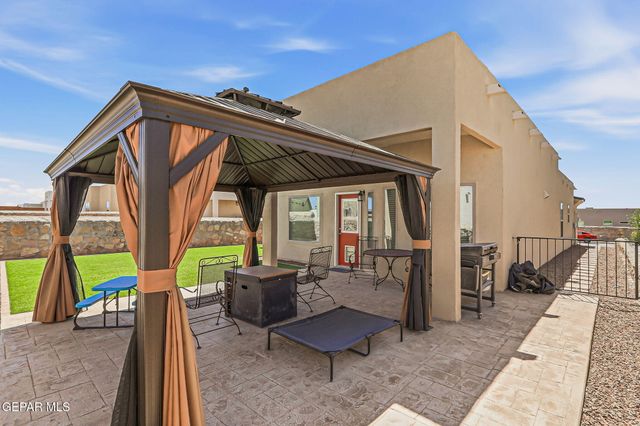 776 Paseo Dulce Avenue, Horizon City, TX 79928